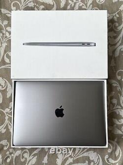 Apple Macbook Air 13.3 512 GB Ssd, Intel Core I5 10th Gen, 3.20 Ghz, 8