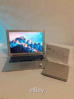 Apple Macbook Air. 13-inch, MID 2012 / 1.8 Ghz Intel Core I5 / 4gb 1600 Mhzddr3