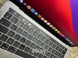 Apple Macbook Pro 13.3 (intel Core I5 8th Gen, 2.4 Ghz, 256gb, 8gb Ram)