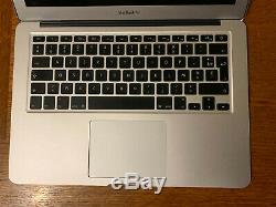 Apple MacBook Air 13,3 128Go SSD, Intel Core i5 5ème generation, 1,6 GHz