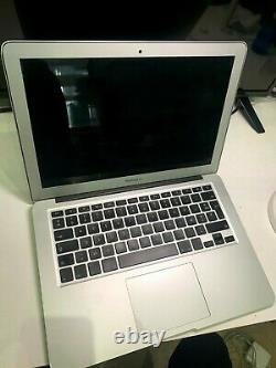 Apple MacBook Air 13,3 (Intel Core i5 3ème Gén, 1,8 GHz, 128 Go, 4 Go RAM)