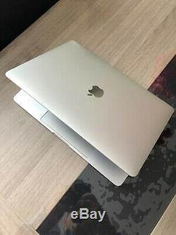 Apple MacBook Pro 13 2016 Intel Core i5 2 GHz, 8 GB RAM, 256 GB SSD