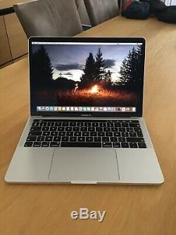 Apple MacBook Pro 13,3 (256Go SSD, Intel Core i5 8ème Gén, 2,3 GHz, 8Go)