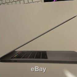 Apple MacBook Pro 15.4''  256Go SSD, Intel Core i7 8ème Génération, 2.2GHz