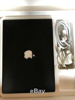 MacBook 13 Noir Fin 2007 Model 3,1 Intel Core Duo 2,20GHz 2GB RAM